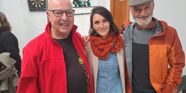 Burgos (en el centro) junto a los expresidentes Fernando Ruiz (izquierda) y Rafael Flores (derecha).