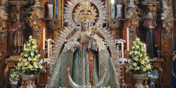 El acto tuvo lugar durante el puente de la Inmaculada e invitó al fiel a ir en busca de la imagen en peregrinación.