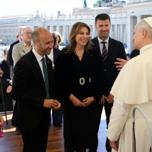 668727403_1511176401018586_1544834172382972755_n