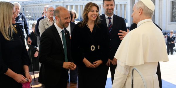 668727403_1511176401018586_1544834172382972755_n