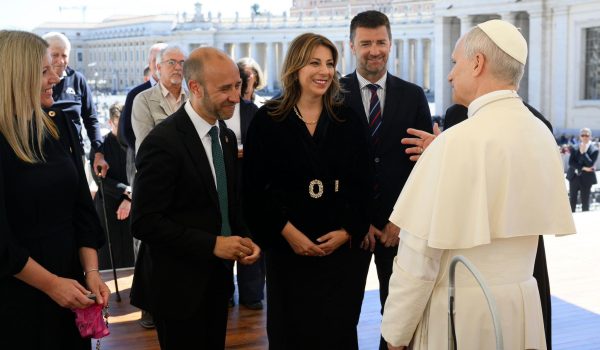 668727403_1511176401018586_1544834172382972755_n