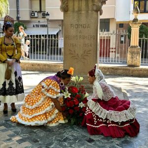 Imagen de la ofrenda floral a Pedro Romero
