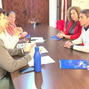 Representantes de APYMER y del equipo de Gobierno se reunieron el pasado viernes para tratar este asunto.