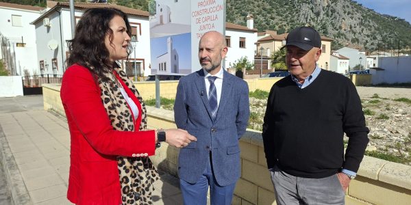 El subdelegado del Gobierno en Málaga, Javier Salas, en su visita a Benaoján