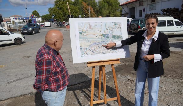 Los trabajos supondrían la eliminación del único paso a nivel con barreras existente en el casco urbano