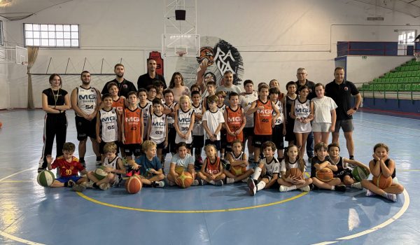 El Arunda Hawks emprende su nueva temporada.