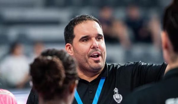 Rocamora ha dirigido en los últimos años a la Selección Española Junior | EHF