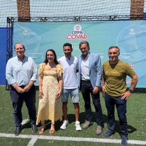 Jesús Navas, embajador de la Copa COVAP, estuvo presente en este evento deportivo.
