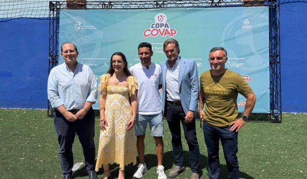 Jesús Navas, embajador de la Copa COVAP, estuvo presente en este evento deportivo.