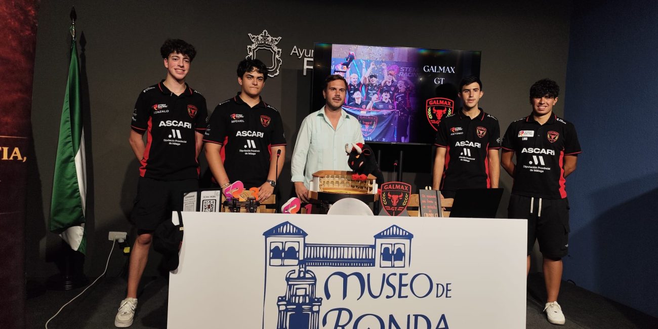 Escudería GalmaxGT en el acto de presentación del proyecto de recaudación