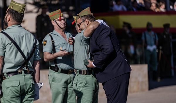 El reconocimiento fue entregado por el general Agustín Carreras, jefe de la Brigada de La Legión. Foto: José Manuel Dueñas (DECET)