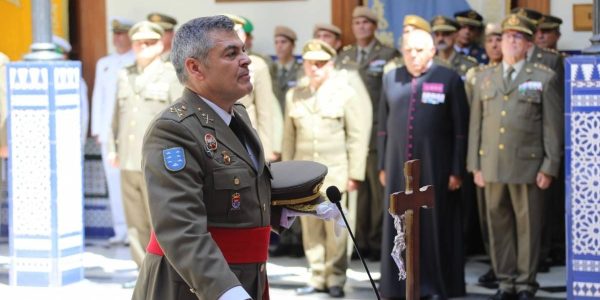 El teniente general Armada, jurando su cargo como Jefe del Estado Mayor del MCANA en septiembre de 2024 en Santa Cruz de Tenerife