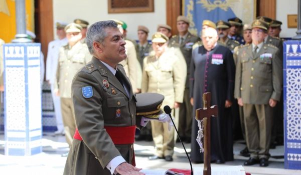 Ramón Armada El teniente general Armada, jurando su cargo como Jefe del Estado Mayor del MCANA en septiembre de 2024 en Santa Cruz de Tenerife