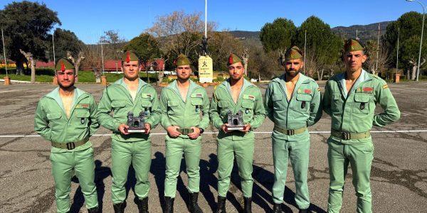 Los marchadores del Tercio Alejandro Farnesio, esta mañana en el Patio de Armas del Cuartel de La Legión en Ronda