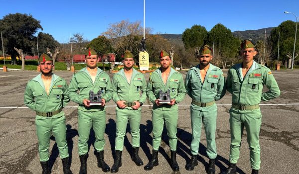 Los marchadores del Tercio Alejandro Farnesio, esta mañana en el Patio de Armas del Cuartel de La Legión en Ronda