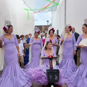 Mayordomas de la Virgen del Rosario de Benaoján 2026. De izquierda a derecha: Eva Sánchez, Susana Borrego, Jéssica Ruano, Eli Sánchez y  Demelza Jiménez; Mariví Núñez en el centro.