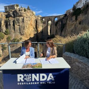 Al acto han acudido numerosos medios de comunicación regionales y representantes institucionales. Al acto han acudido numerosos medios de comunicación regionales y representantes institucionales.