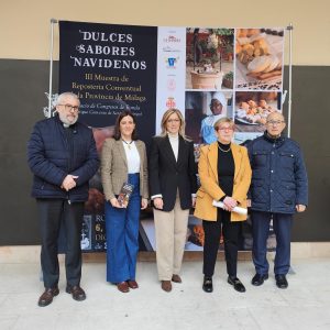 Foto de familia en la presentación del evento