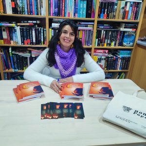 La autora ha dado a conocer su obra en Rondeña de Papelería.