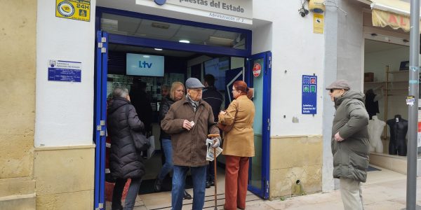 Los compradores apuran para conseguir algún décimo antes del Sorteo
