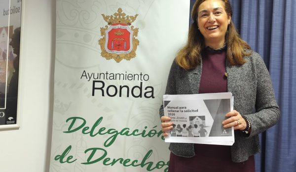 La delegada de Vivienda, Cristina Durán, en rueda de prensa