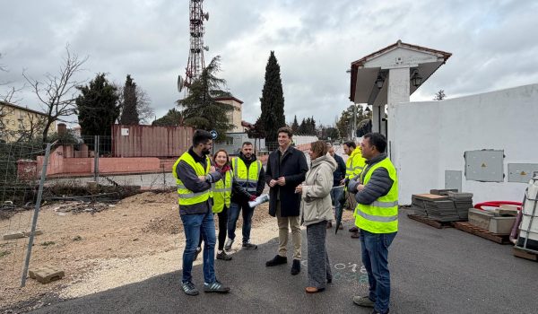 Los delegados de Obras y Tráfico, Concha Muñoz y Jorge Fernández, respectivamente, han visitado la zona