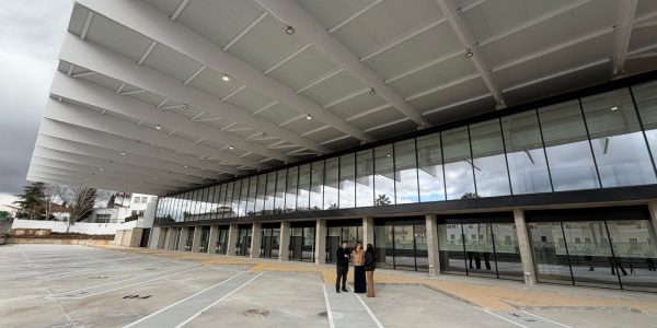 Canal Charry ha visitado esta mañana las instalaciones con la alcaldesa de la ciudad, María de la Paz Fernández