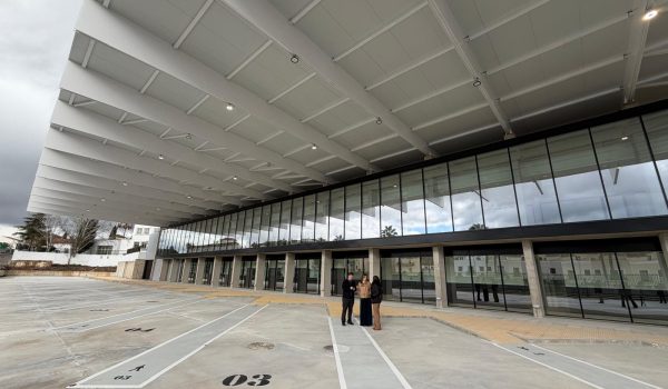 Canal Charry ha visitado esta mañana las instalaciones con la alcaldesa de la ciudad, María de la Paz Fernández