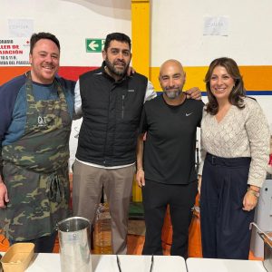 María de la Paz Fernández junto a Chelu Pascual, Antonio Alfaro y Benito Gómez