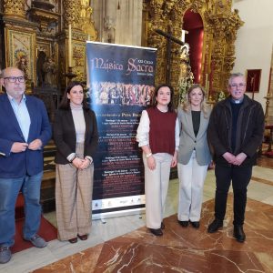 Foto de familia en la presentación del ciclo