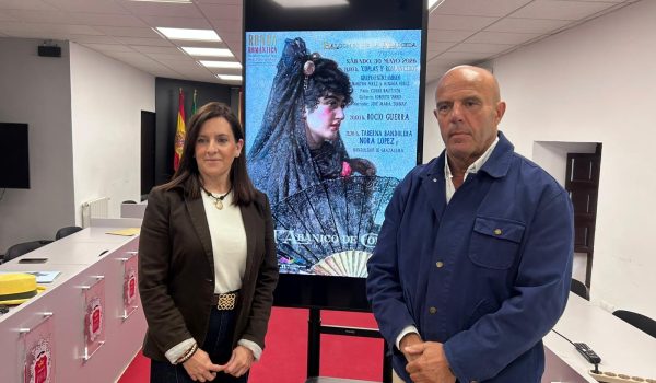Rebeca Muñoz y Faustino Peralta en rueda de prensa