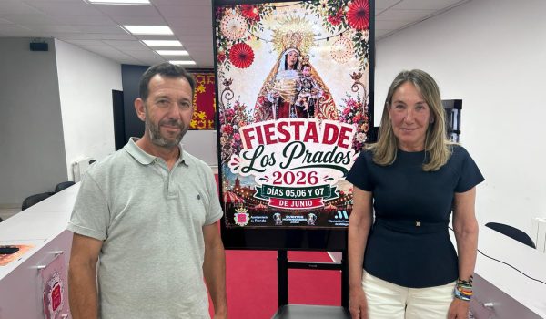 López y Becerra en rueda de prensa