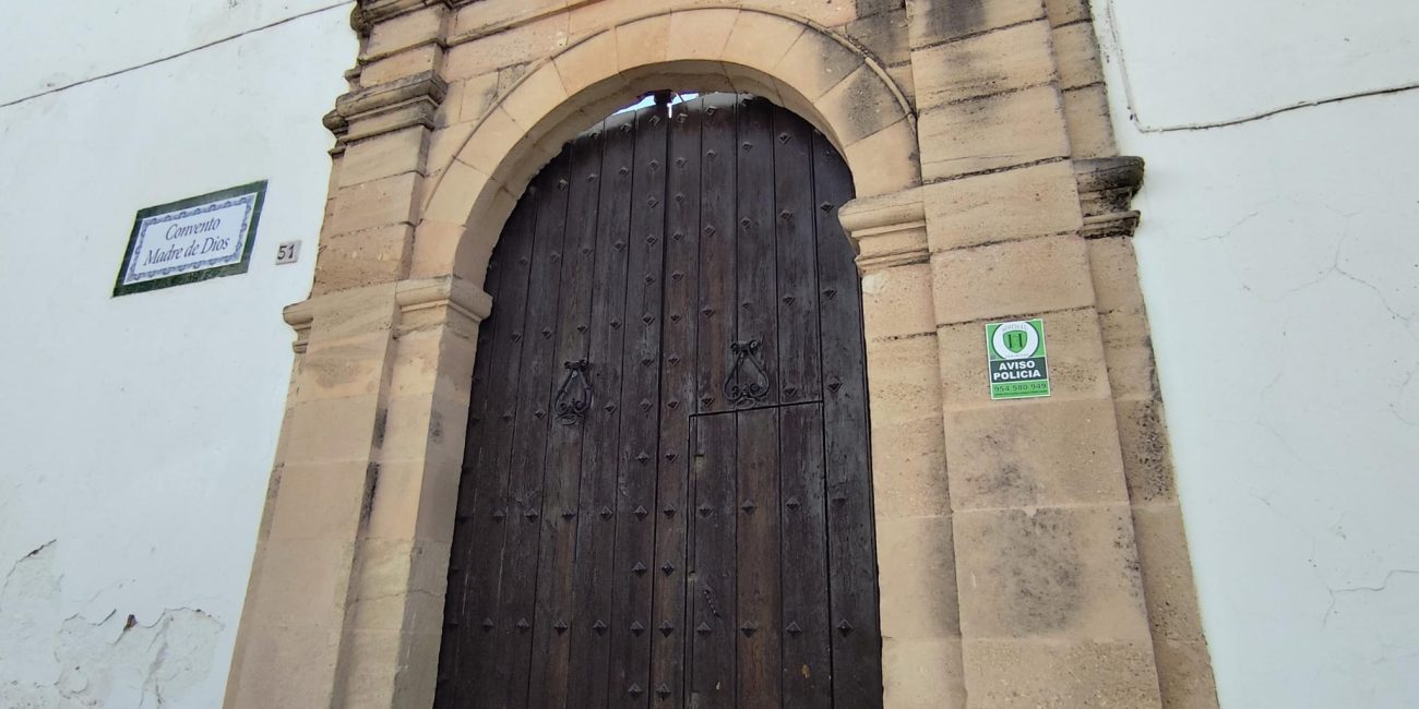 Imagen de la fachada del Convento Madre de Dios