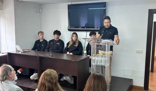 Los alumnos han presentado este mediodía el proyecto final