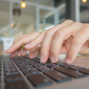 El sector servicios continúa a la cabeza con 408 nuevos trabajadores