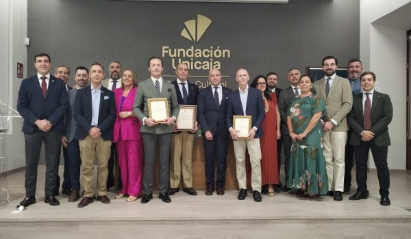 Acto de mención del pregonero y de los cartelistas para la Semana Santa de 2027
