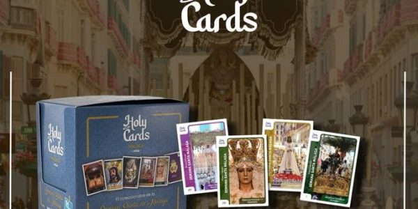Las Holy Cards son cromos coleccionables dedicados al mundo cofrade, que reproducen imágenes de titulares, tronos y momentos emblemáticos de la Semana Santa.