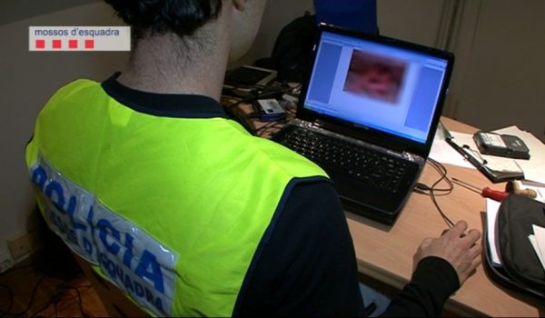 El modus operandi empleado es el conocido por los internautas como grooming.