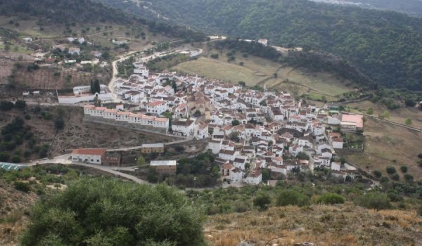 Vista general de Alpandeire, un municipio que cuenta con 271 habitantes.