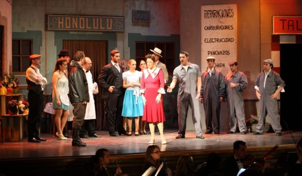 Más de 80 personas intervinieron en la puesta en escena.