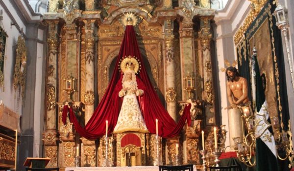 Los titulares de la Hermandad de La Columna fueron trasladados a la ermita de La Concepción el pasado día 12.