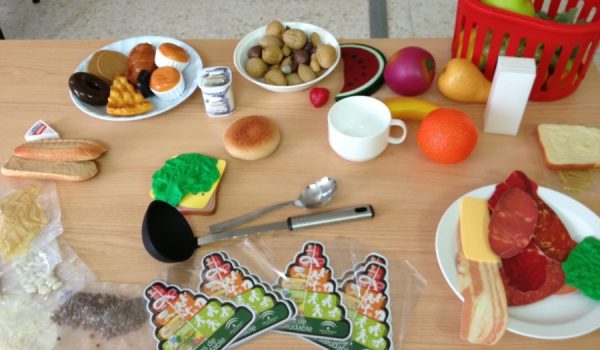 En el taller se han abordado aspectos relativos al alto consumo de grasas, azúcar y sal.