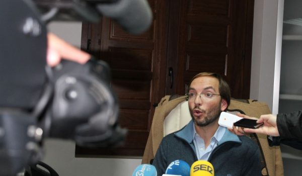 Daniel Harillo ha hecho pública su dimisión en una rueda de prensa celebrada este mediodía.