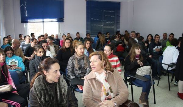 Los alumnos de la Escuela Taller, en el acto de entrega de diplomas que tuvo lugar a mediados de este mes.
