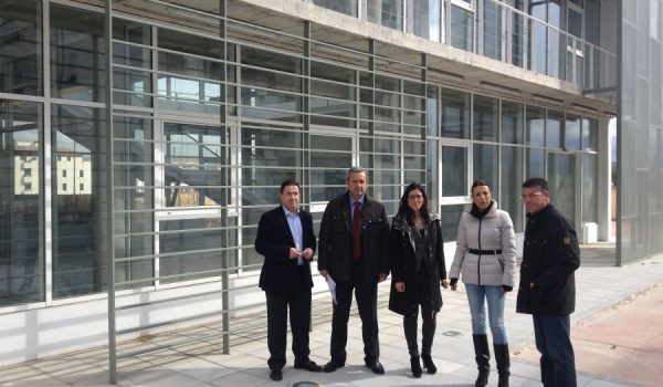 El diputado responsable del Patronato de Recaudación Provincial, José Alberto Armijo, ha visitado esta mañana las instalaciones.