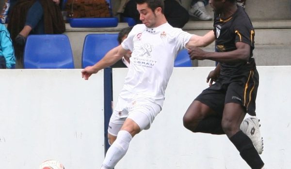 Un aparatoso choque entre Sergio Albiol y Danny provocó la retirada en ambulancia del veleño y la sustitución del ghanés.