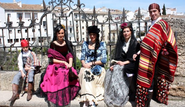 Rondeños y visitantes irán ataviados con los trajes tradicionales de la época.