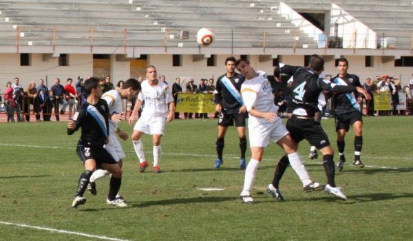 Los rondeños se impusieron 2-0 en el partido de la primera vuelta disputado en la Ciudad Deportiva.