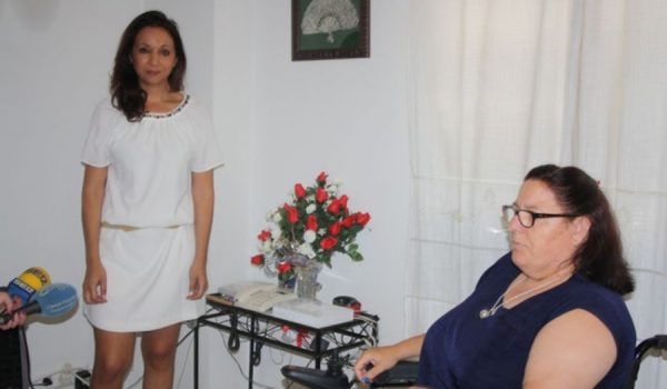 María Isabel Medinilla Ruiz ha ofrecido su domicilio para la presentación.