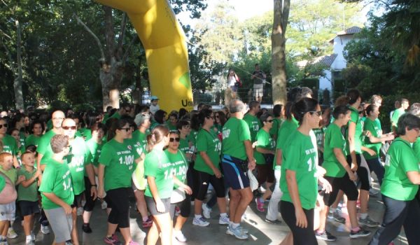 El edil de Deportes y la presidenta de AROAL han sido los encargados de dar la salida.